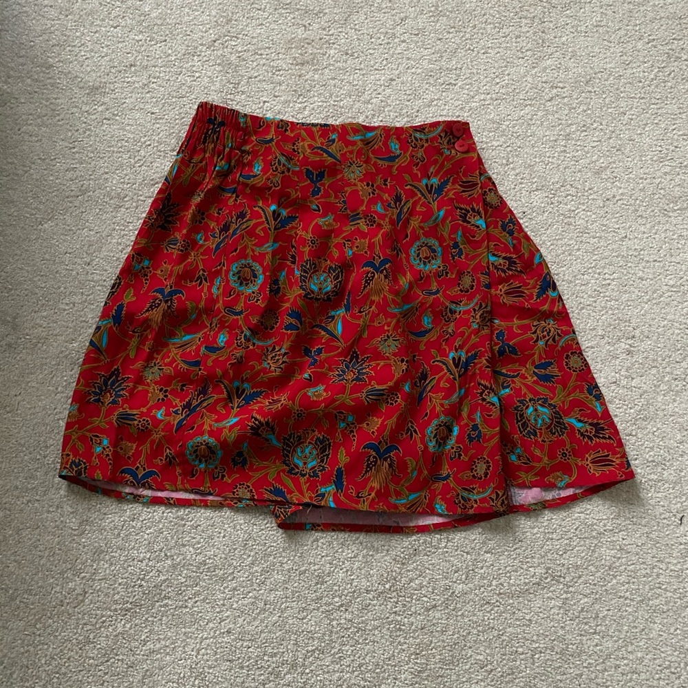 Short skirt